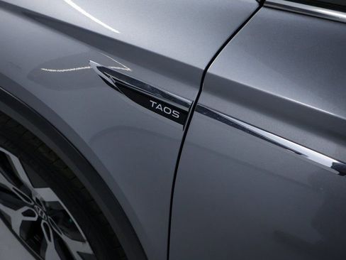 Used 2022 Volkswagen Taos SEL image 11