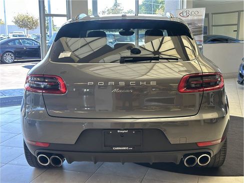 Used 2018 Porsche Macan Sport Edition image 6