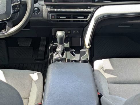 Used 2025 Toyota Camry LE FWD image 18