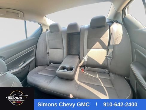 Used 2024 Nissan Altima 2.5 SV FWD image 25