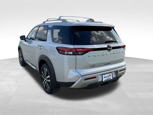 Used 2025 Nissan Pathfinder Platinum w/ Cargo Package image 7