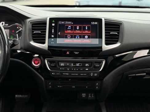 Used 2016 Honda Pilot Elite image 26