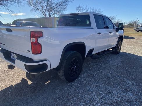 Used 2021 Chevrolet Silverado 2500 LTZ w/ LTZ Plus Package image 9