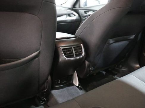 Used 2016 Chevrolet Malibu LT FWD image 30
