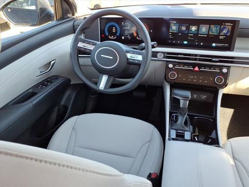 New 2026 Hyundai Tucson SEL image 4