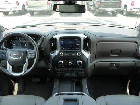 Used 2020 GMC Sierra 1500 SLT RWD image 5