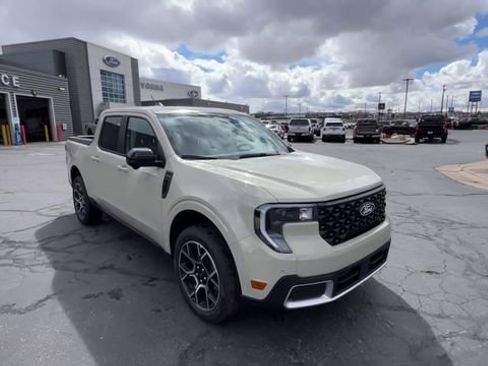 Used 2025 Ford Maverick Lariat AWD/4WD image 9