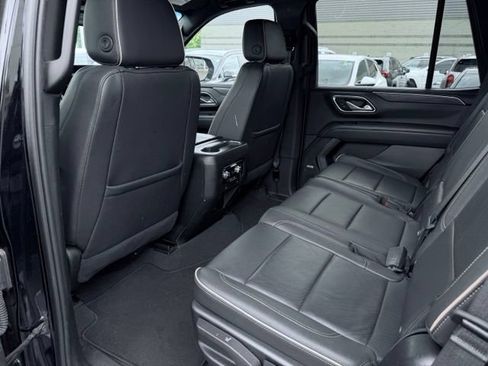 Used 2024 GMC Yukon SLT AWD/4WD image 22