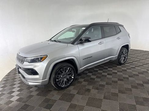Used 2022 Jeep Compass High Altitude AWD/4WD image 3