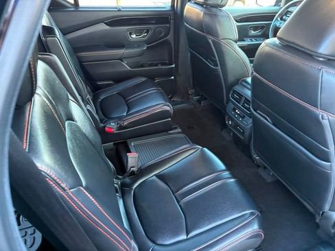 Used 2024 Honda Pilot TrailSport image 23