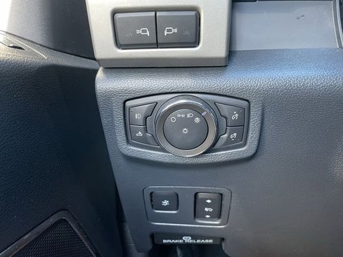 Used 2022 Ford F350 Lariat w/ Lariat Ultimate Package image 47