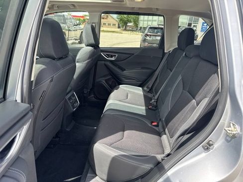Used 2020 Subaru Forester Premium w/ Popular Package #1 AWD/4WD image 10