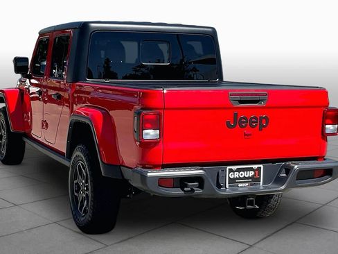 Used 2022 Jeep Gladiator Sport AWD/4WD image 12