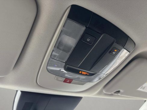 Used 2023 Kia Sportage EX image 34