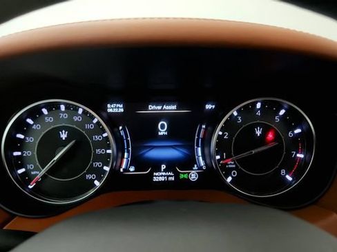 Used 2022 Maserati Ghibli Modena RWD image 57