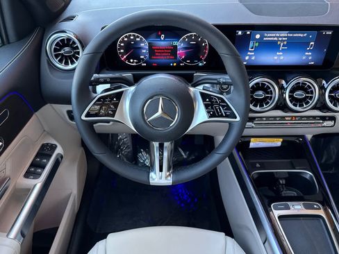 New 2026 Mercedes-Benz GLB 250 image 13