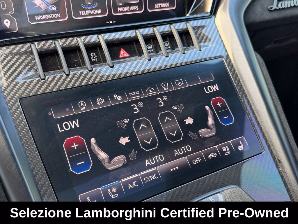 Used 2024 Lamborghini Urus Performante AWD/4WD image 35