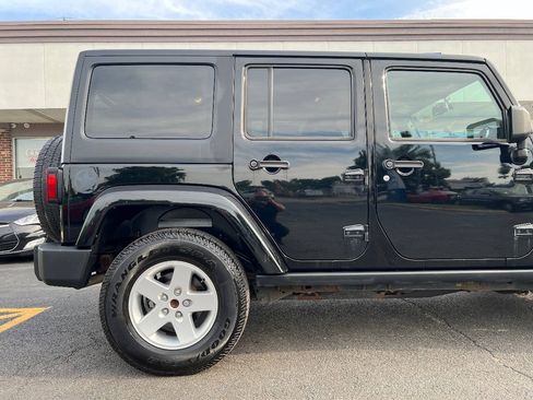 Used 2014 Jeep Wrangler Unlimited Sport AWD/4WD image 40