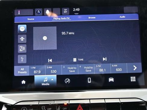 Used 2024 Jeep Compass Latitude AWD/4WD image 18