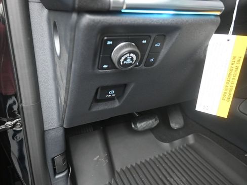 New 2025 Ford Expedition Tremor image 13