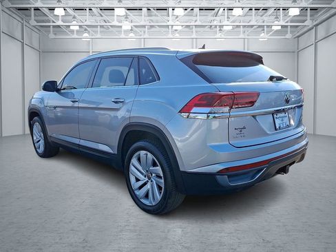 Certified 2020 Volkswagen Atlas Cross Sport SE w/ Panoramic Sunroof Package image 4