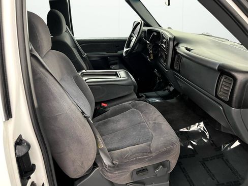 Used 2001 Chevrolet Silverado 2500 LS image 18