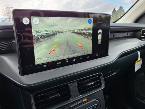 New 2025 Ford Maverick XL w/ Equipment Group 102A image 20