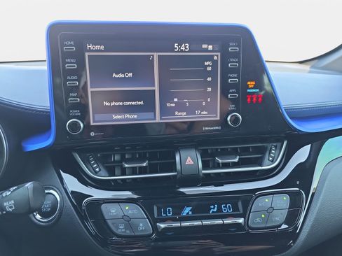 Used 2022 Toyota C-HR XLE FWD image 19