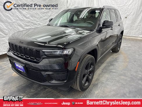 Certified 2023 Jeep Grand Cherokee Altitude AWD/4WD image 1