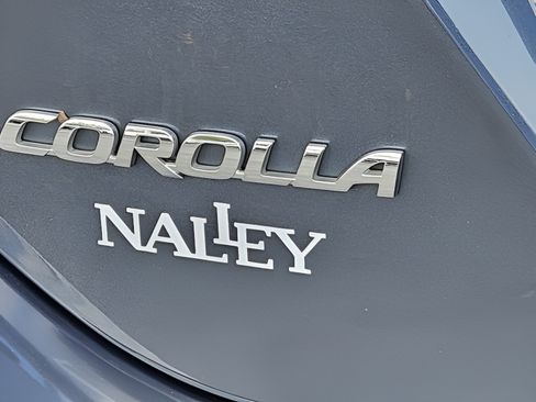 Certified 2018 Toyota Corolla XLE FWD image 33