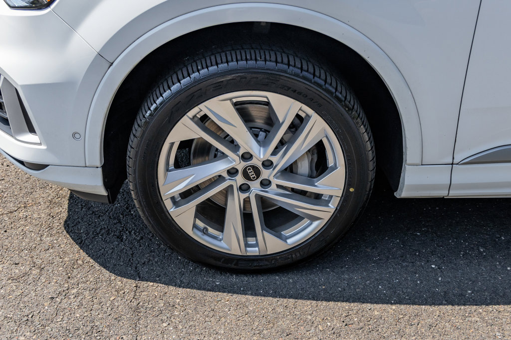 Used 2023 Audi Q7 3.0T Premium Plus AWD/4WD image 13