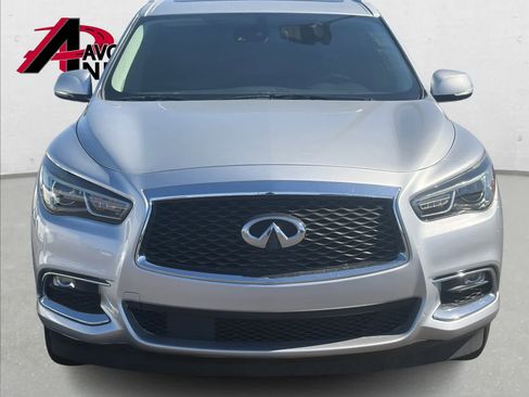 Used 2019 INFINITI QX60 Luxe w/ Essential Package image 3