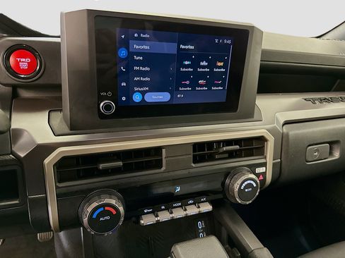 Used 2025 Toyota Tacoma TRD Off-Road AWD/4WD image 26