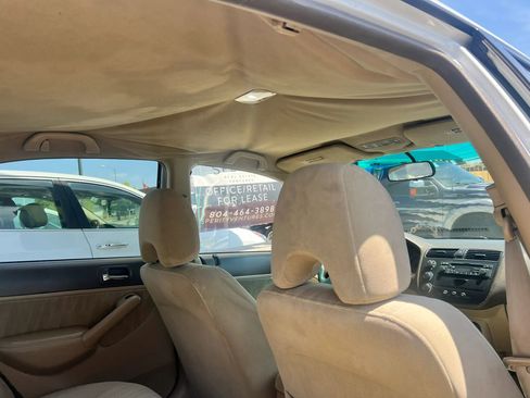 Used 2005 Honda Civic LX image 11