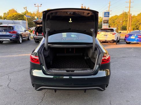 Used 2022 Jaguar XF R-Dynamic SE AWD/4WD image 13