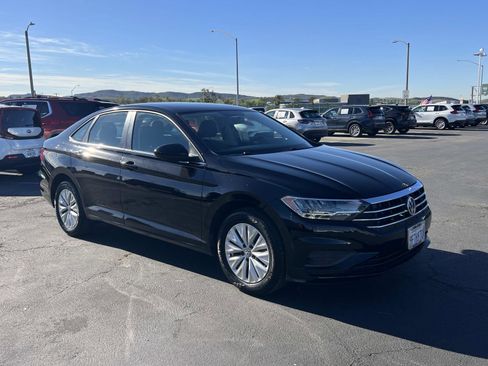 Used 2019 Volkswagen Jetta S w/ Driver Assistance Package image 25