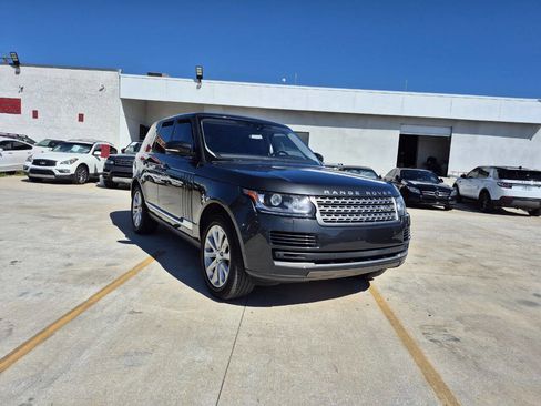 Used 2017 Land Rover Range Rover HSE AWD/4WD image 4