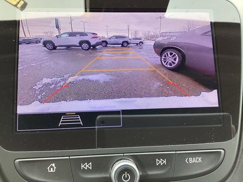 Used 2024 Chevrolet Malibu LT image 21