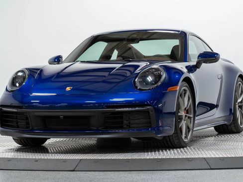 Used 2024 Porsche 911 Carrera 4S AWD/4WD image 7