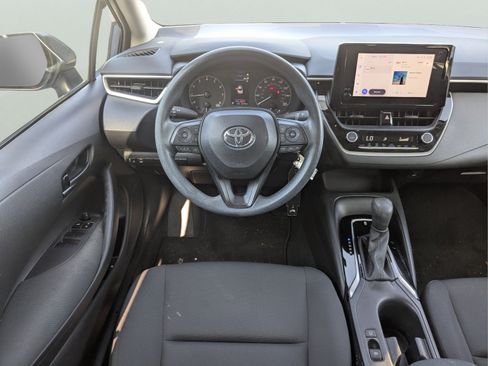 Used 2024 Toyota Corolla LE FWD image 12