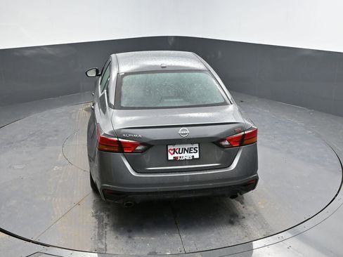 Used 2023 Nissan Altima 2.5 SR image 29