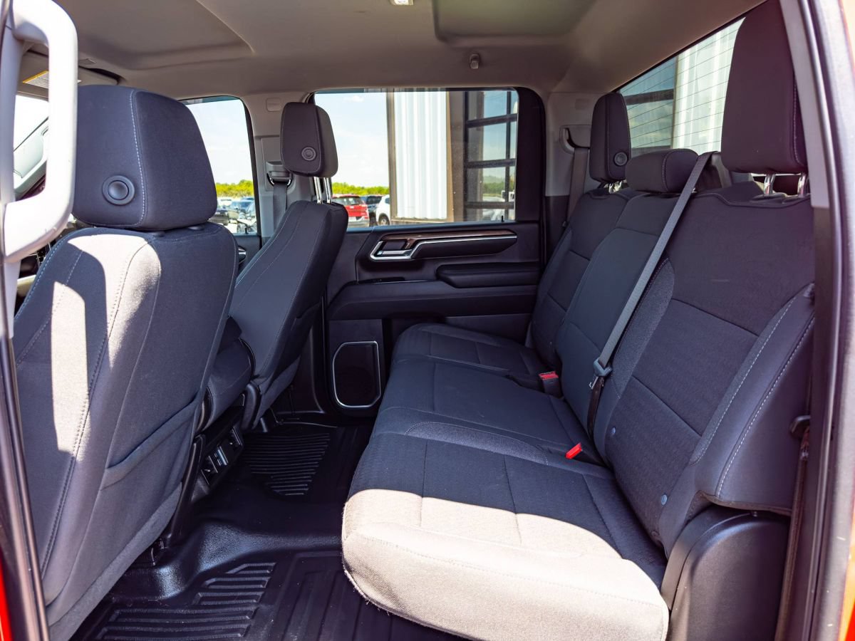Used 2026 Chevrolet Silverado 3500 LT w/ All Star Edition AWD/4WD image 9