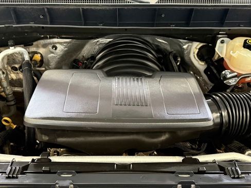 Used 2019 Chevrolet Silverado 1500 W/T w/ Z71 Off-Road Package image 30