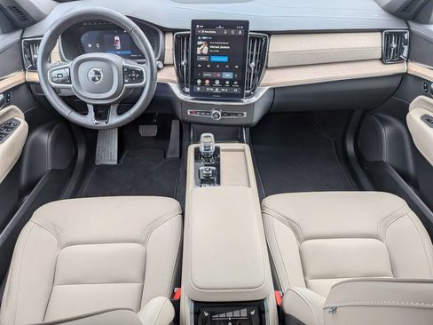 Certified 2026 Volvo XC90 B5 Plus w/ Protection Package Premier AWD/4WD image 20