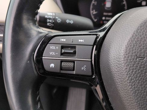 Certified 2023 Honda HR-V EX-L image 24