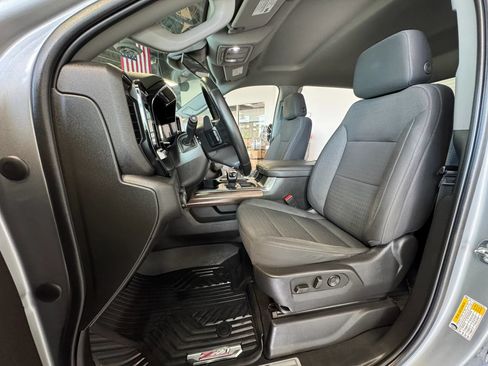 Used 2023 Chevrolet Silverado 1500 RST AWD/4WD image 13
