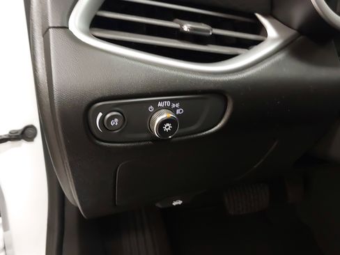 Used 2024 Chevrolet Malibu LT image 23