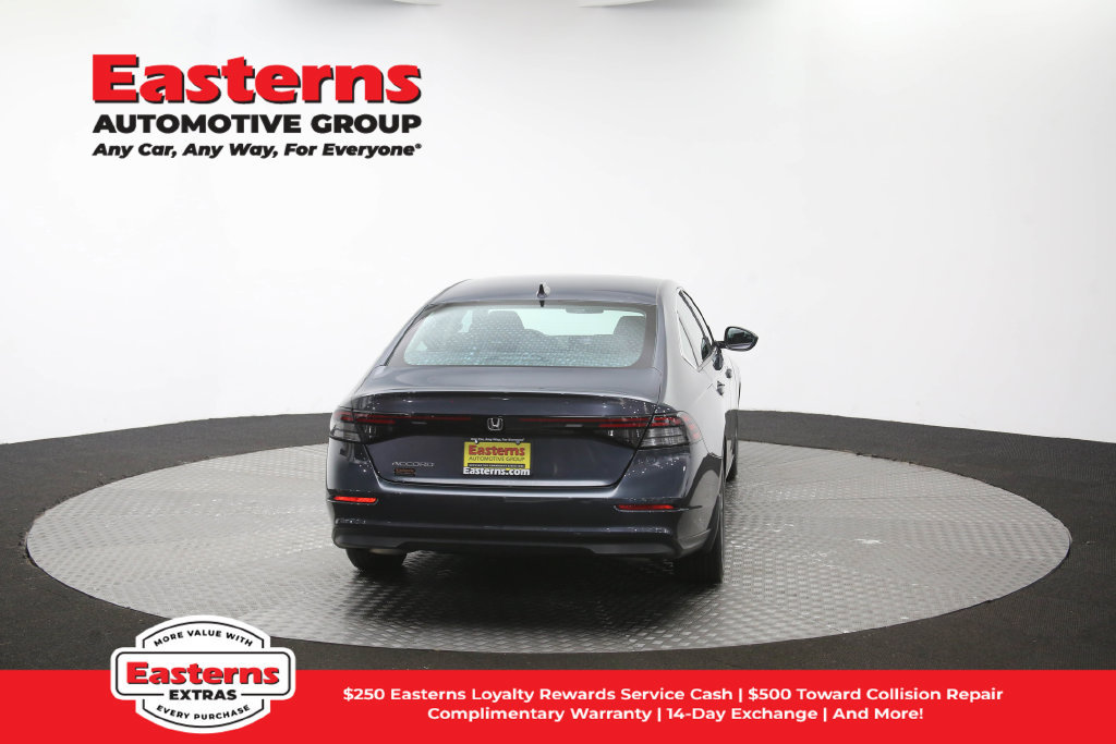 Used 2023 Honda Accord EX image 39