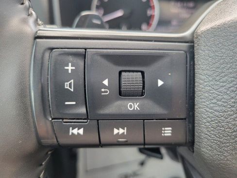 Used 2025 Nissan Rogue SV w/ SV Premium Package FWD image 18