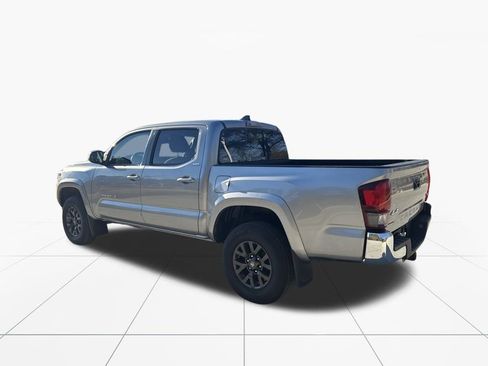 Used 2020 Toyota Tacoma SR5 image 6